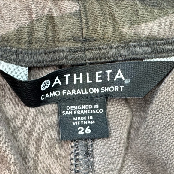Athleta CAMO FARALLON SHORT - Picture 6 of 11